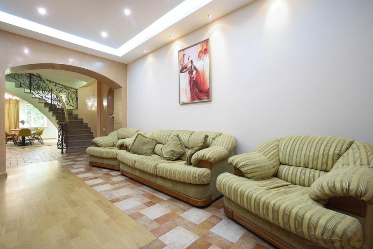 Stay Inn Apart-Hotel On Sayat-Nova Avenue Jerevan Buitenkant foto